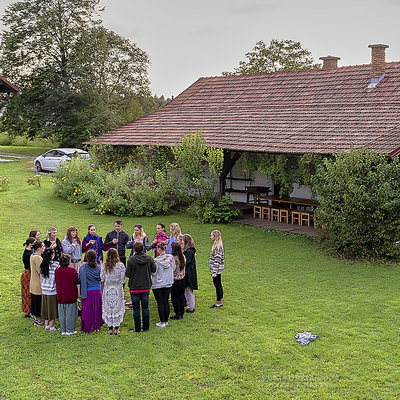 POLETNI PLESI IN OBREDI <em>Foto: David Orešič in Igor Unuk</em>